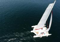 trimarano barca a vela 1